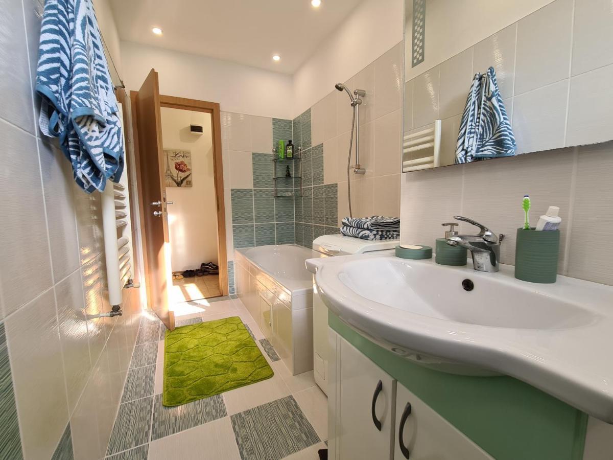 Best Apartment Hunedoara Zewnętrze zdjęcie